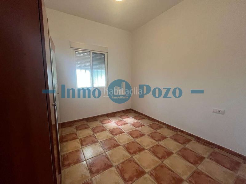 Foto a8f82ab4-b619-48e3-ad9e-976ad94f1624. Xalet amb piscina a Almendralejo