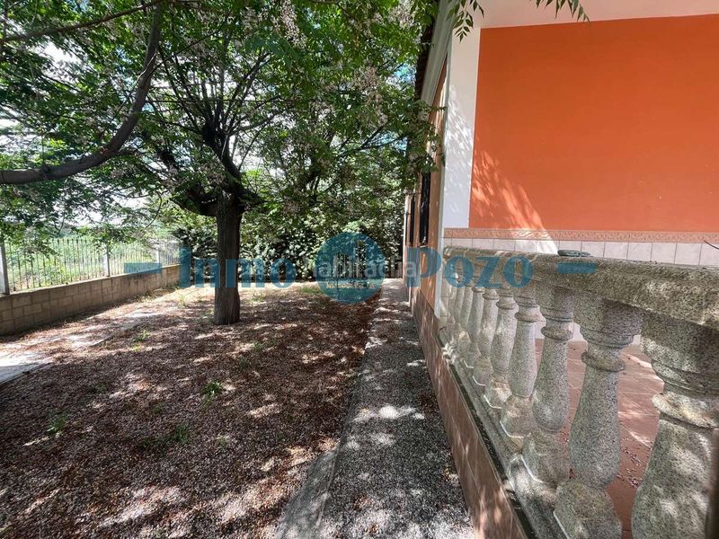 Foto c348e8f4-4937-42f4-9487-c0f516049e6b. Xalet amb piscina a Almendralejo