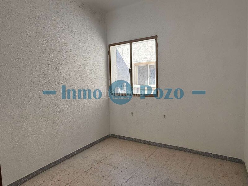 Foto 2ce6b8a6-ea22-4bb3-81ab-4f0b20e15567. Pis a Almendralejo