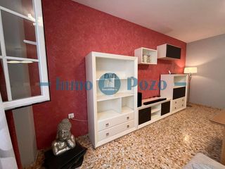 Rent Flat in Almendralejo. Tenemos piso disponible en alquiler en calle granados y ya se pu