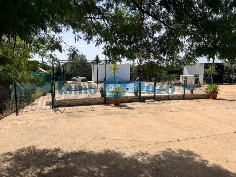 Foto 9343c7aa-284d-474d-b47e-2706e6da0f3c. Xalet amb aparcament piscina a Almendralejo