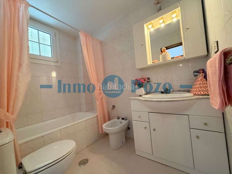 Foto 42cf02ec-9c27-4f6f-bd3d-a096c082422d. Piso amplio piso en venta en zona carretera de santa marta! en Almendralejo