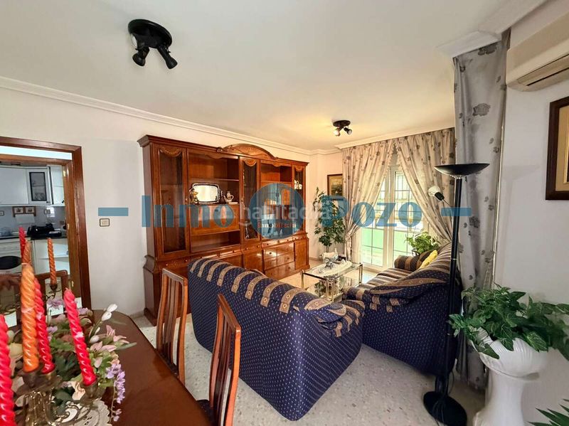 Foto c3285b55-0e09-4a31-8909-9cdef14140e8. Piso amplio piso en venta en zona carretera de santa marta! en Almendralejo
