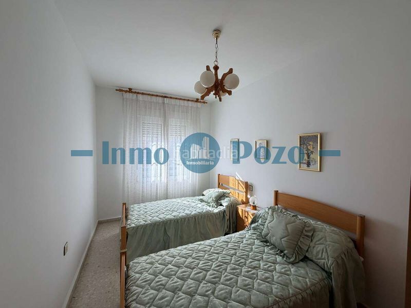 Foto f25d02eb-9354-412d-8e93-ba689bed3911. Piso amplio piso en venta en zona carretera de santa marta! en Almendralejo
