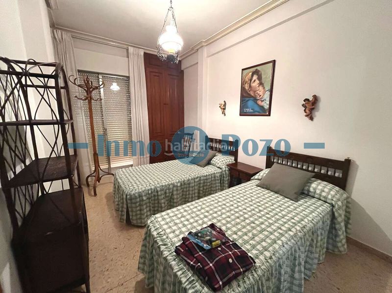 Foto b905acdf-95a2-45ec-b9ab-0612cc52ff06. Pis a Almendralejo
