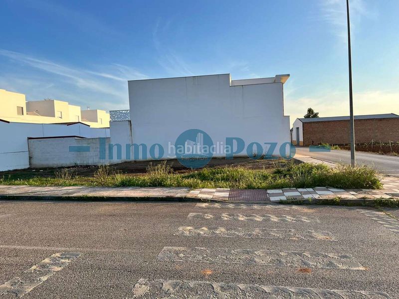 Foto de19ea8c-0846-429f-8b41-18d90930c5a5. Terreny residencial a Almendralejo