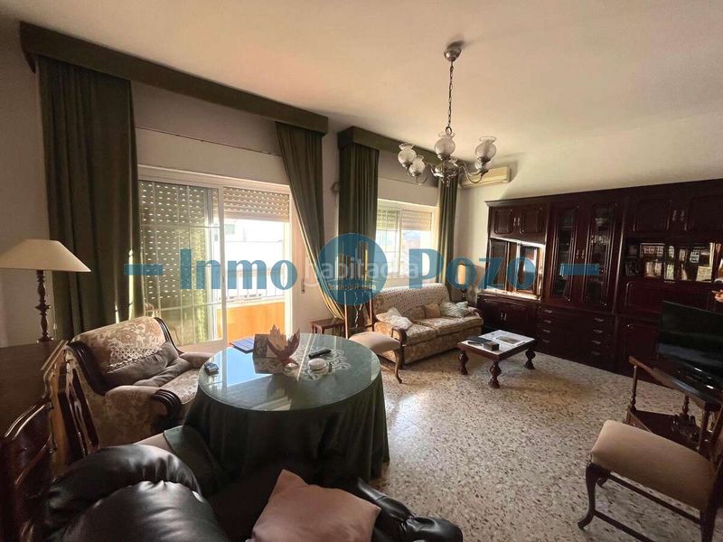 Foto e524dcb5-f753-4bd9-9106-0fb832438ccb. Pis a Almendralejo