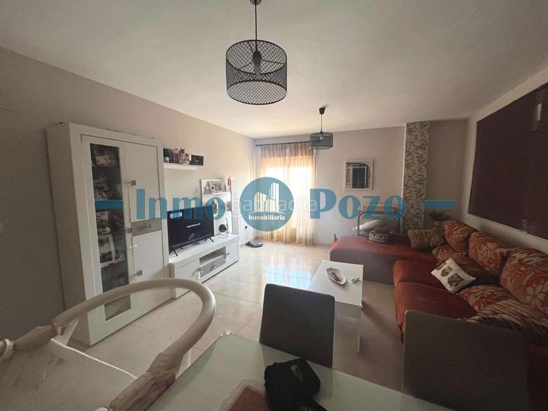 Foto 5430d195-388b-4038-b61f-8dcaed0f6c0a. Pis a Almendralejo