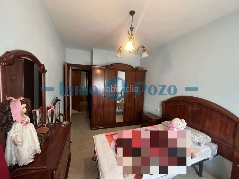 Foto c5cf7ccf-19f0-4d30-a974-ffd46f8f878f. Pis amb aparcament a Almendralejo