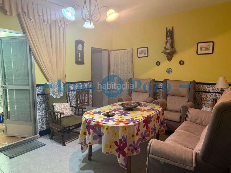 Foto aa00a5b9-63a4-439b-bb94-2d1e9bae8ebd. Casa a Almendralejo