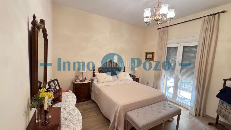 Foto f390b002-7673-40dc-b2a5-dbf9762fadf7. Xalet amb aparcament a Almendralejo