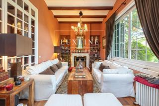 Casa  De l' esglesia. Magnífica casa art nouveau en vallvidrera en venta! con un gran