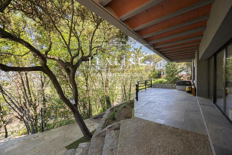 Foto 1cc5f778-a966-4e38-a25b-ec7662590138. Casa con riscaldamento parcheggio piscina in Vallvidrera - Tibidabo - Les Planes Barcelona