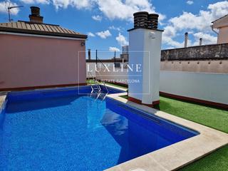 Pis  Travessera de dalt. Piso de 144m2  12m2 terraza en venta en gràcia, con piscina comu