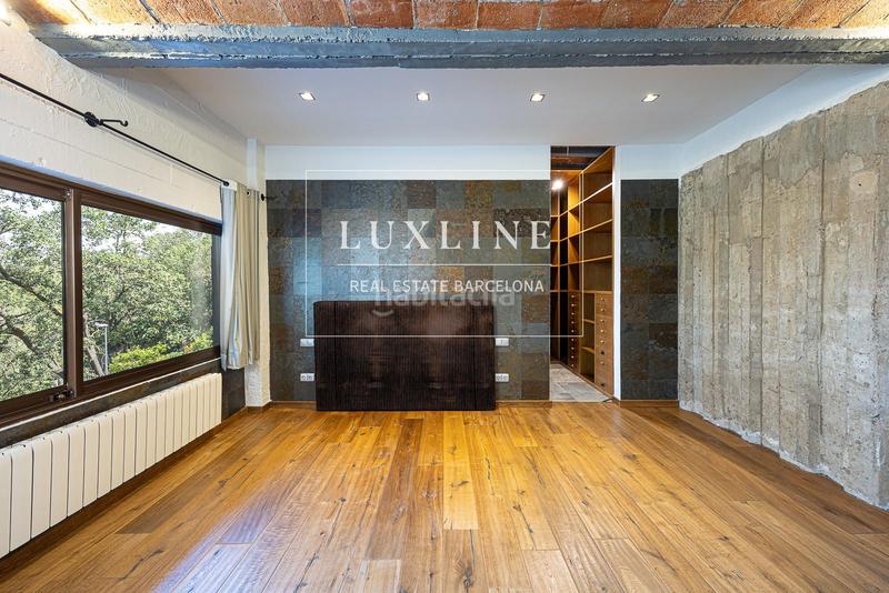 Foto 093d0d01-b316-4750-b129-b8b6e7974878. Alquiler casa magnifica casa en venta en vallvidrera con jardín y piscina en Barcelona