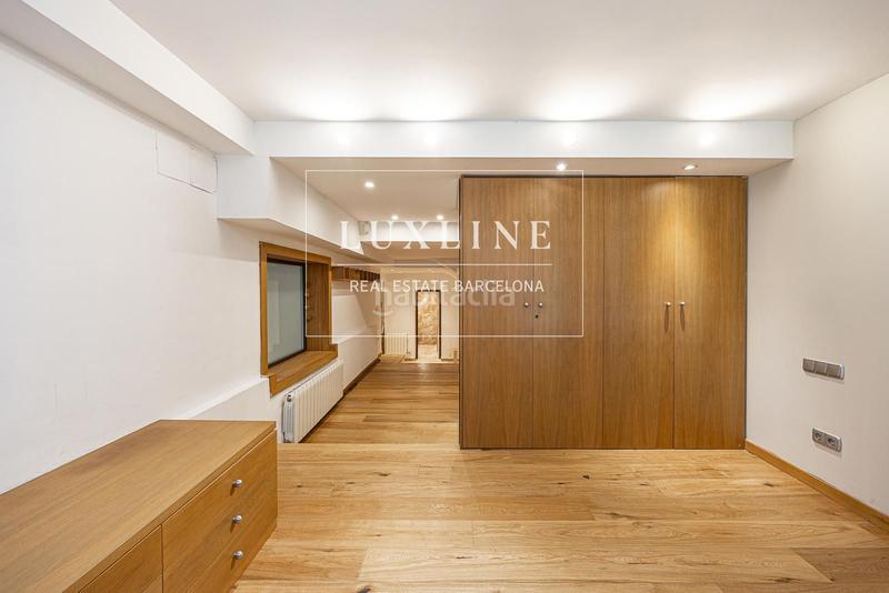 Foto 5d9da2ee-1bc2-4a92-bda2-52c7155d4eb9. Alquiler casa magnifica casa en venta en vallvidrera con jardín y piscina en Barcelona