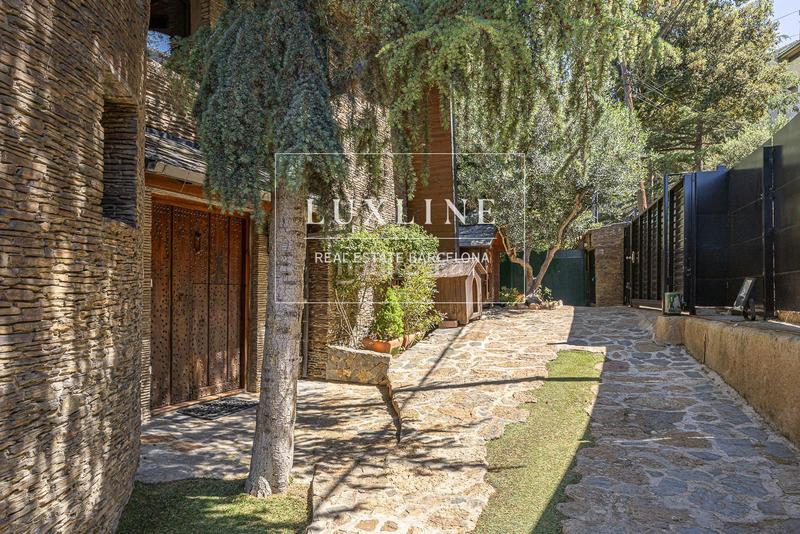 Foto 2f4d77b9-19af-4b45-8b4f-8a941f662d5b. Rent house with heating parking pool in Vallvidrera - Tibidabo - Les Planes Barcelona