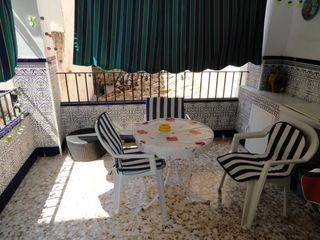 Pis en Cazorla. Oportunidad: piso c�ntrico y reformado con terraza.