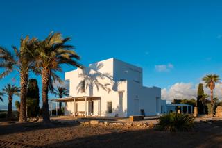 Chalet à Cazorla. Magnífica villa campestre reformada y ampliada, situada a los pi