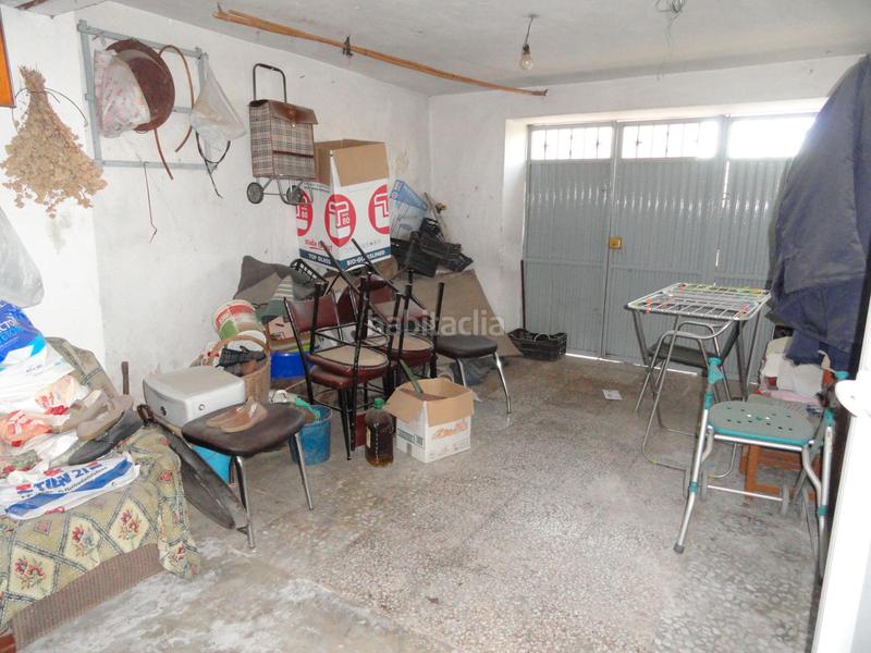 Foto 0db78ba8-99fd-47da-82b4-7e8c1b154e5f. Casa  con cochera en buena ubicación. en Cazorla