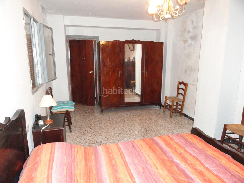 Foto a372c0bc-5659-4b9c-93d5-99d4658b8ff8. Casa  con cochera en buena ubicación. en Cazorla