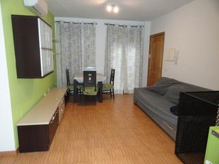 Apartamento en Cazorla. Oportunidad: apartamento con ascensor, con posibilidad de aparca