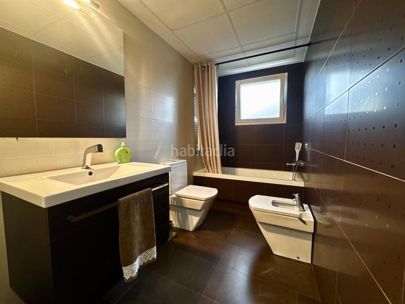 Foto 70dfd882-bd6b-4de8-9d72-75657cec14e8. Casa amb calefacció aparcament a Nuevo Centro Sagunt