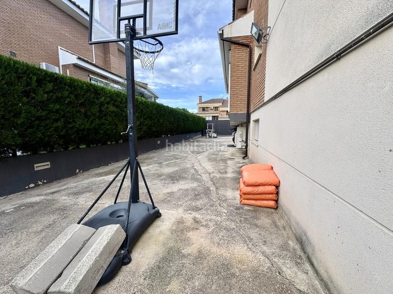 Foto b10e5992-253a-4f19-8971-96056f50a574. Casa amb calefacció aparcament a Nuevo Centro Sagunt