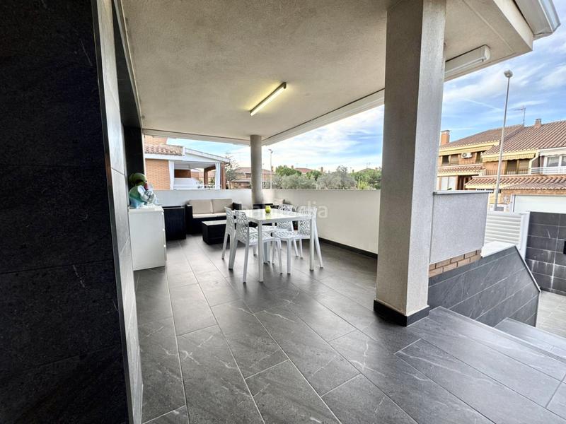 Foto e15dce82-f88a-495e-a503-e0aeb976778a. Casa amb calefacció aparcament a Nuevo Centro Sagunt