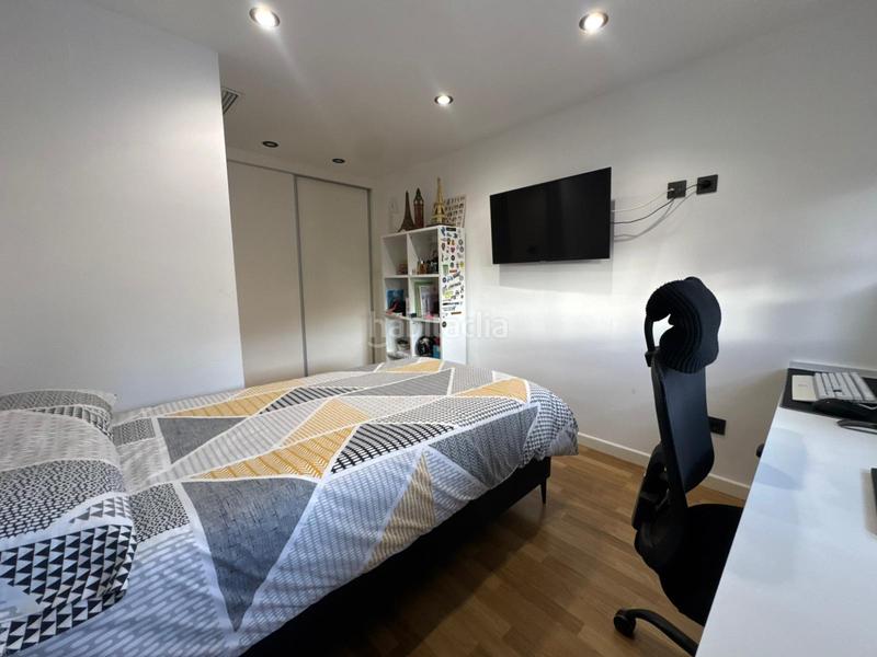 Foto f7e1d0cf-5a89-4aef-a7b9-9d762ee0baed. Casa amb calefacció aparcament a Nuevo Centro Sagunt