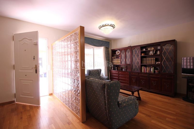 Foto a9ba716c-dfdf-4459-b550-344a66983a7f. Casa adossada amb calefacció aparcament a San José-Los Metales Sagunt