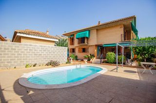 Chalet  Calle calle canarias. Chalet en vilamar