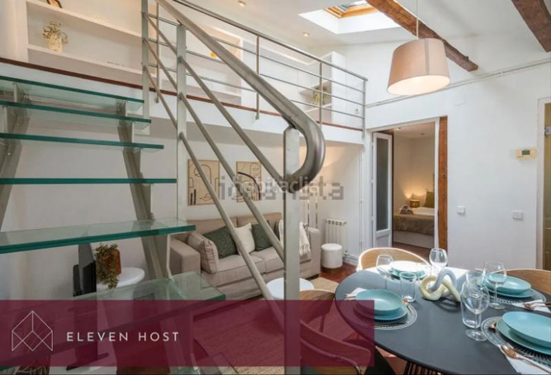Foto d8dcf545-bbae-4ad1-aa6b-9777a14c1e57. Alquiler piso duplex inolvidable en Justicia-Chueca Madrid