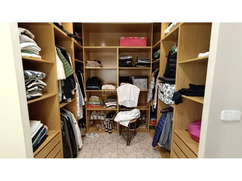 Foto 95cd3d12-4e81-40f9-bb58-bc89d0be13f5. Chalet in antonio machado 20 in Roca del Vallès (La)