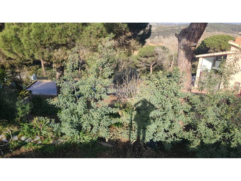 Foto 3e6b42ef-4b91-4cc8-9140-98fb4561db44. Terreno residencial en de la margarida 27 venta de terreno en Vilanova del Vallès