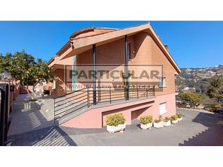 Chalet in Sant Fost de Campsentelles. Chalet unifamiliar en venta de sant fost de campsentelles  urb.