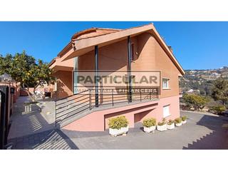 Xalet a Sant Fost de Campsentelles. Chalet unifamiliar en venta de sant fost de campsentelles  urb.