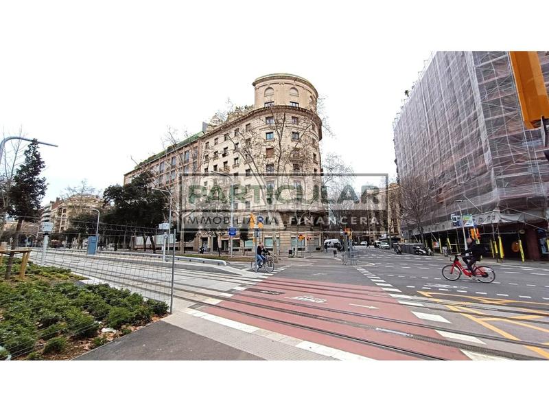 Foto 25d7fd31-e486-4ffa-92bd-1a8ff53858ce. Piso venta de vivienda piso en la dreta de leixample, capital en Barcelona