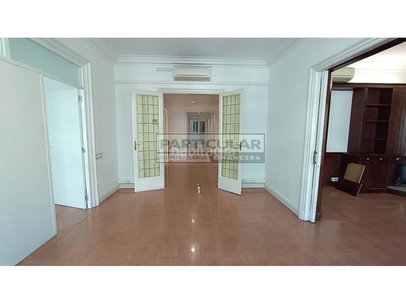 Foto a4fbcf66-7ff2-4918-95ff-b9eaac81ff67. Piso venta de vivienda piso en la dreta de leixample, capital en Barcelona