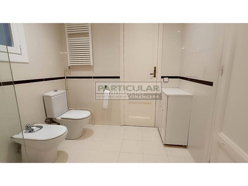 Foto b3242e10-9f47-4da3-97e3-d248d28817d3. Piso venta de vivienda piso en la dreta de leixample, capital en Barcelona