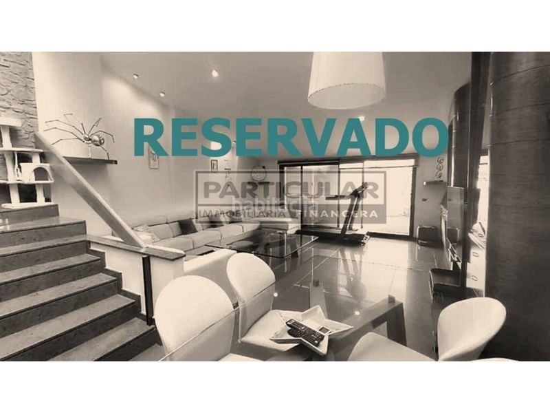 Foto d7ec8d1a-a854-4f99-80fe-f35e6891d38e. Duplex with heating parking pool in Centre Mataró