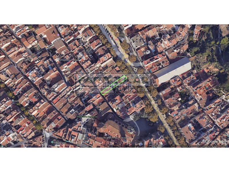 Foto 4bb0c90a-0d98-4f38-9741-38f70eef6858. Edifici a rambla riera bisbe pol 65 a Centre Arenys de Mar