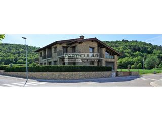 Affitto Casa bifamiliare in Calle la coromina 1. Casa  chalet pareado de alquiler en santa eulàlia de riuprimer