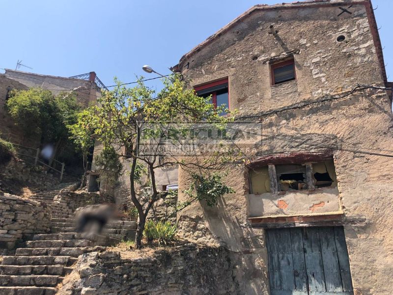 Foto ce741ca8-fa04-4ee5-a377-03ab311136ee. Casale in calle ribern - enfesta 14 in Molsosa (La)