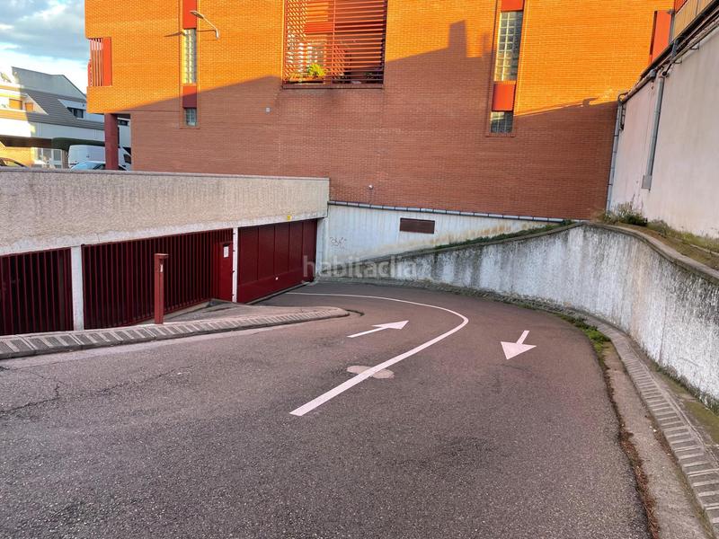 Foto 0c578538-4e56-4385-ae1a-ca8f718d407a. Parking voiture dans calle fañanas dans La Almozara Zaragoza