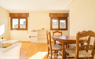 Apartament  Alfonso i 36