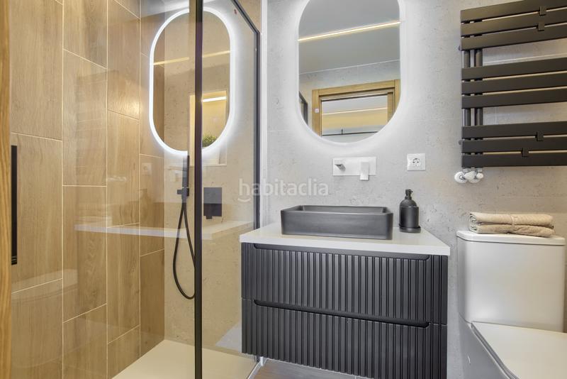 Foto c3c870fe-82a9-43d3-bd5a-3c7d3943b159. Piso  en 11º planta reformado estrenar en avenida principal en Madrid