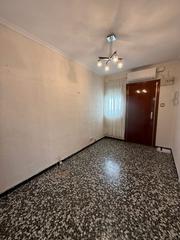 Appartement  Avenida de la albufera. Piso a reformar. excelente ubicación. oportunidad para inversore