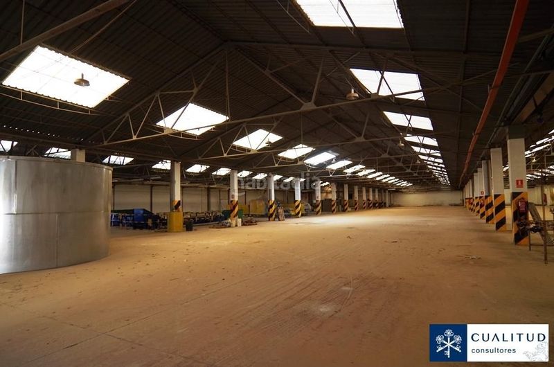 Foto 80d96afb-556a-4ac4-b3c8-247bf461d938. Location bâtiment à usage industriel dans Alcora (l´)