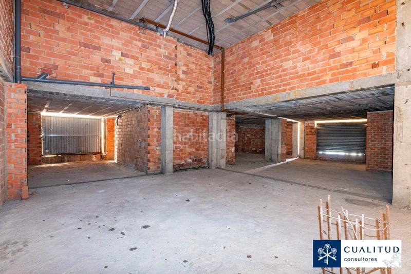 Foto 180549f9-ed19-46ad-9382-898fc7c57ada. Local comercial a avinguda frança 52 a Piscinas Villarreal / Vila - real